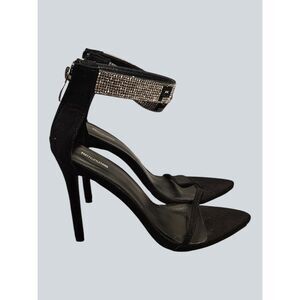 Pretty Little Thing Size 5 High Heel Sandals -- ITEM #3072